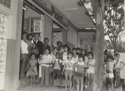 1976