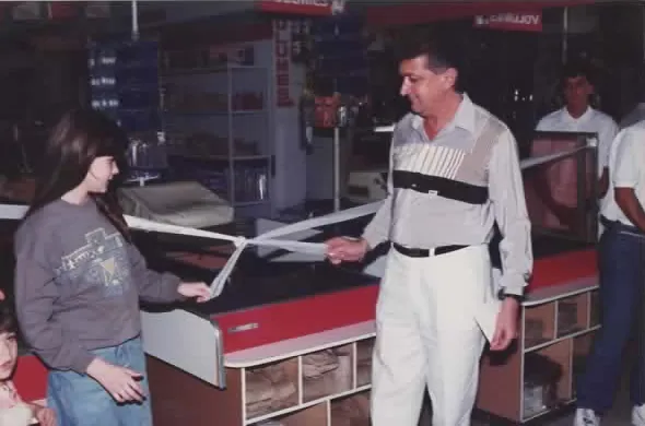 Corte de fita, 1989